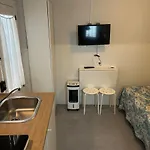 El Descanso De Lucía, Estudio *