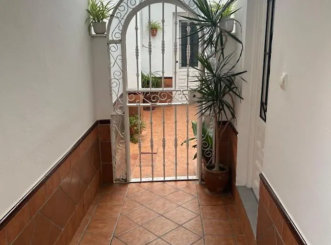 El Descanso De Lucia, Estudio * コニル・デ・ラ・フロンテラ