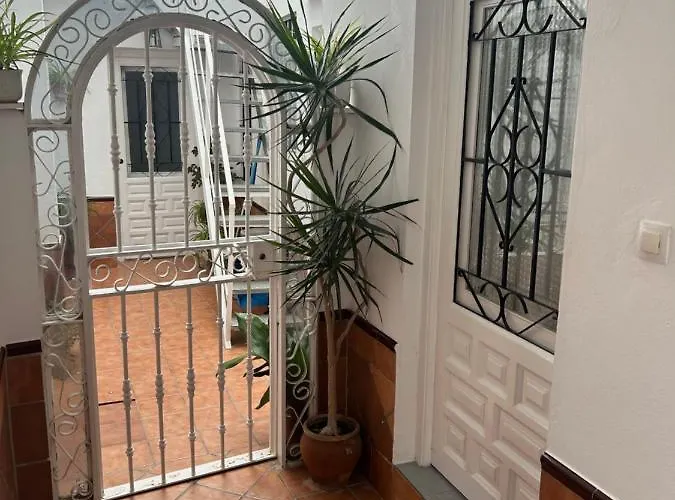 El Descanso De Lucia, Estudio *